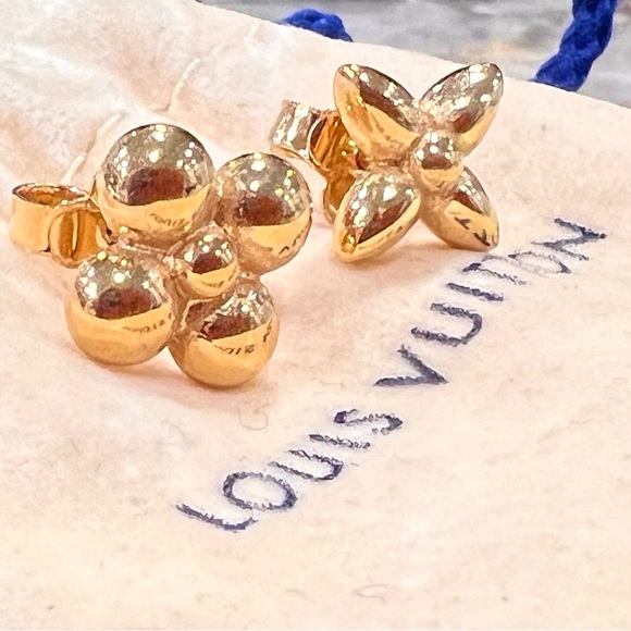 Louis Vuitton Baby Blooms Pierced Earrings - Picture 7 of 7